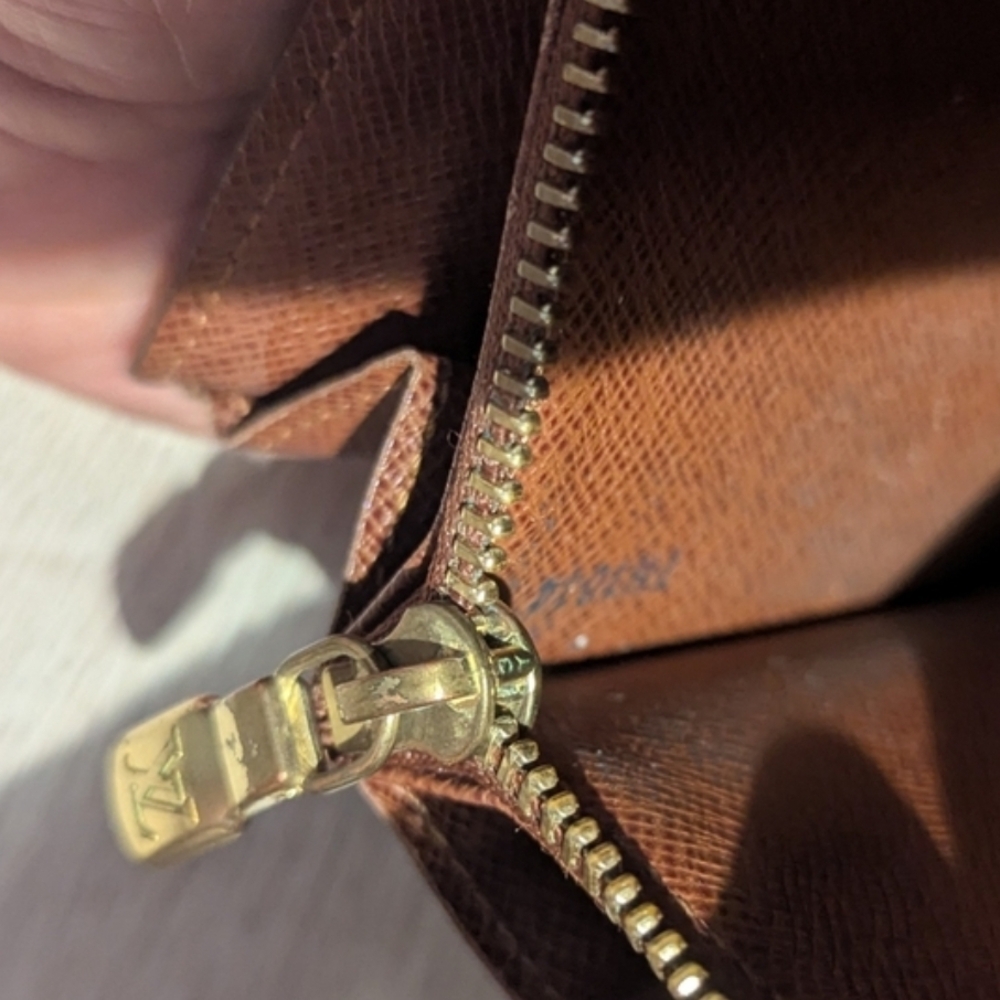 Louis Vuitton Sarah Monogram Continental Wallet - Picture 14 of 16